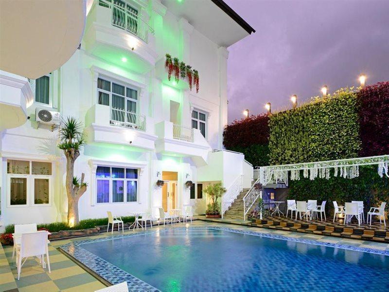 Sahira Butik Pakuan Syariah Hotel Bogor Ngoại thất bức ảnh